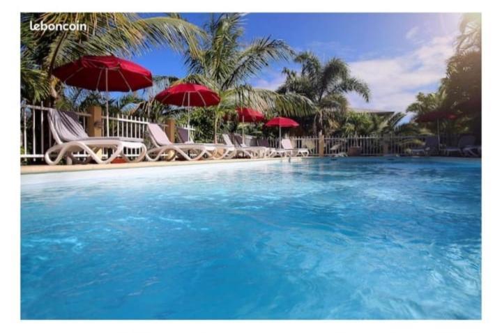 F2 Residence Oasis Terre Rouge A Saint Pierre Zewnętrze zdjęcie