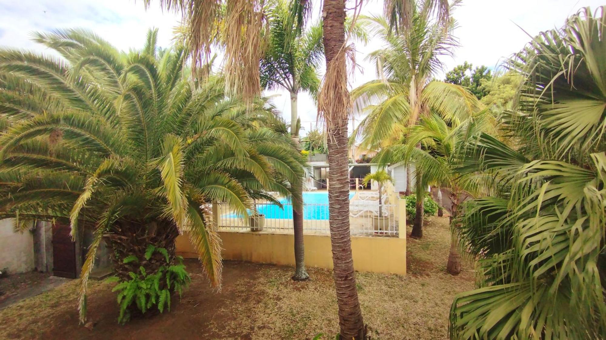 F2 Residence Oasis Terre Rouge A Saint Pierre Zewnętrze zdjęcie